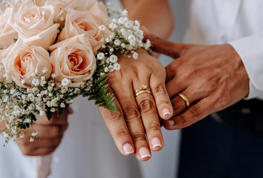 engagement with flowers